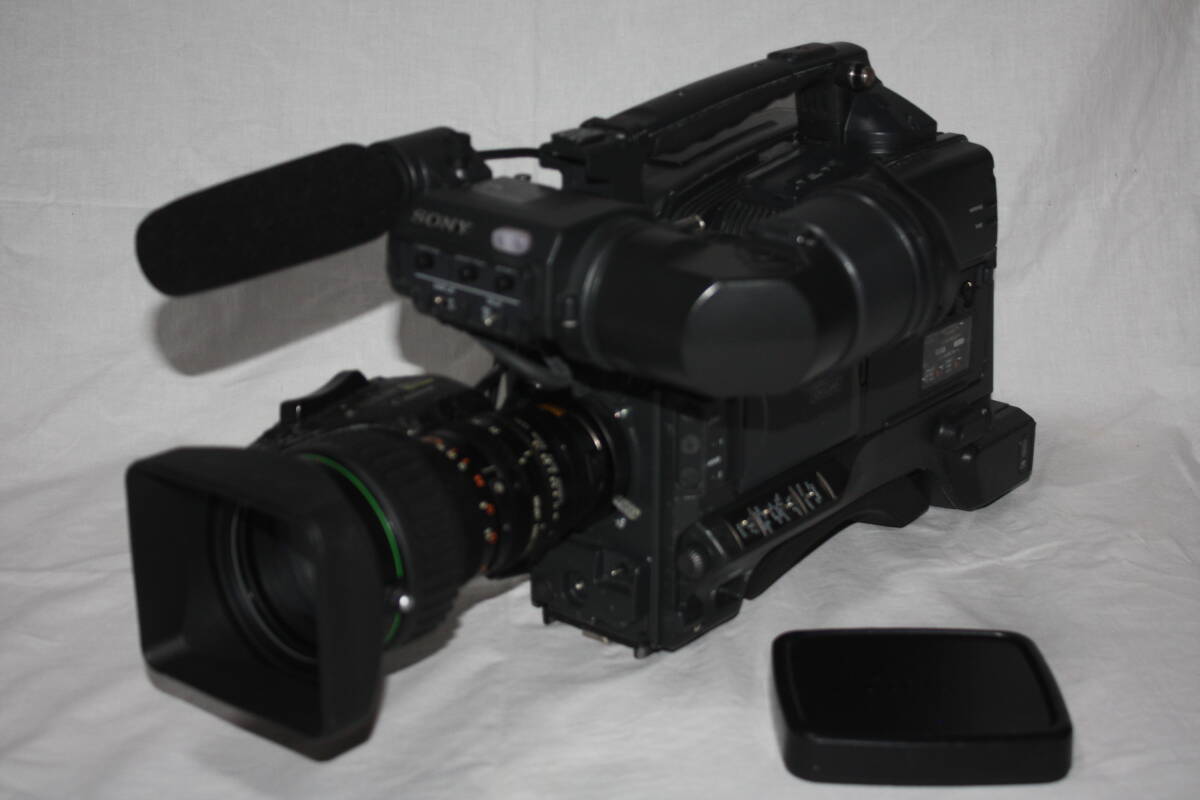 SONY　DSR-400　業務用ショルダービデオカメラ （検索：PMW-、PDW-、HDW-、HXR-、AG-HPX、AG-AC）
