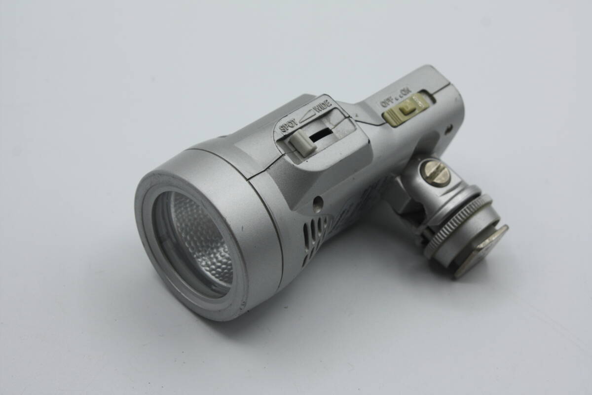 Panasonic VW-LDC102 美品　バッテリー稼働式ビデオカメラ用ビデオライト