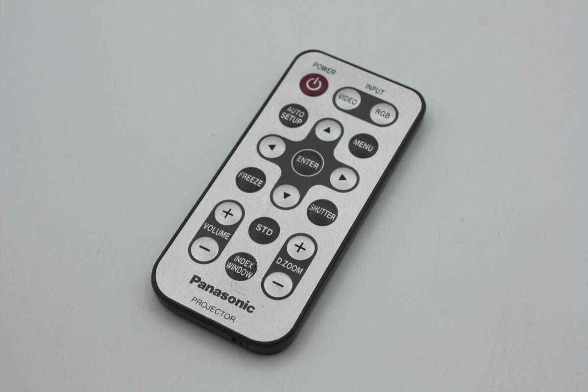 送料無料！ Panasonic 純正 TNQE239 　美品　液晶プロジェクターTH-LB10NT等用リモコン