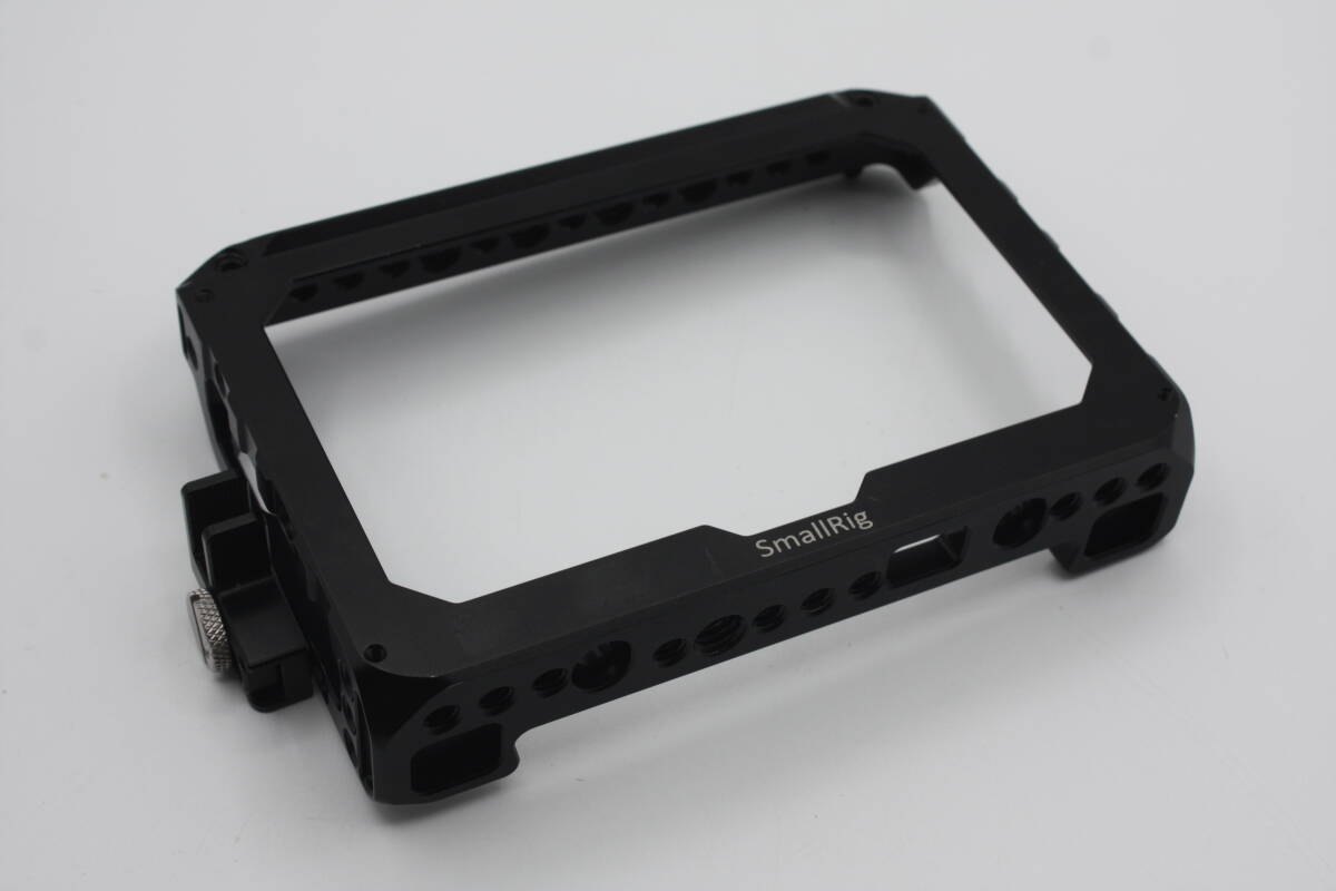 送料無料！　SmallRig　デジタル一眼レフカメラ用ゲージ　美品　（検索：充電器、LP-E6P、EOS 5D MARK、PXW-）