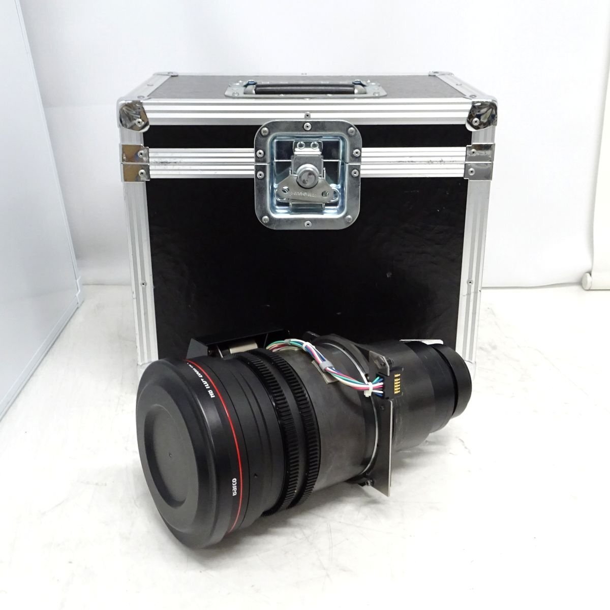 BARCO TLD+ lens (4.5-7.5:1) R9862040 DLPプロジェクター用 ズームレンズ バルコ Barco【中古/動作品】#427211