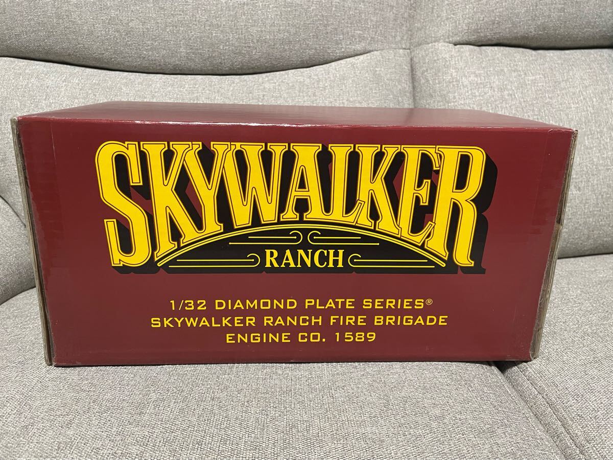 1/32　CODE 3 STAR WARS SKYWALKER RANCH FIRE BRIGADE ENGINE 1589 消防車　スター・ウォーズ