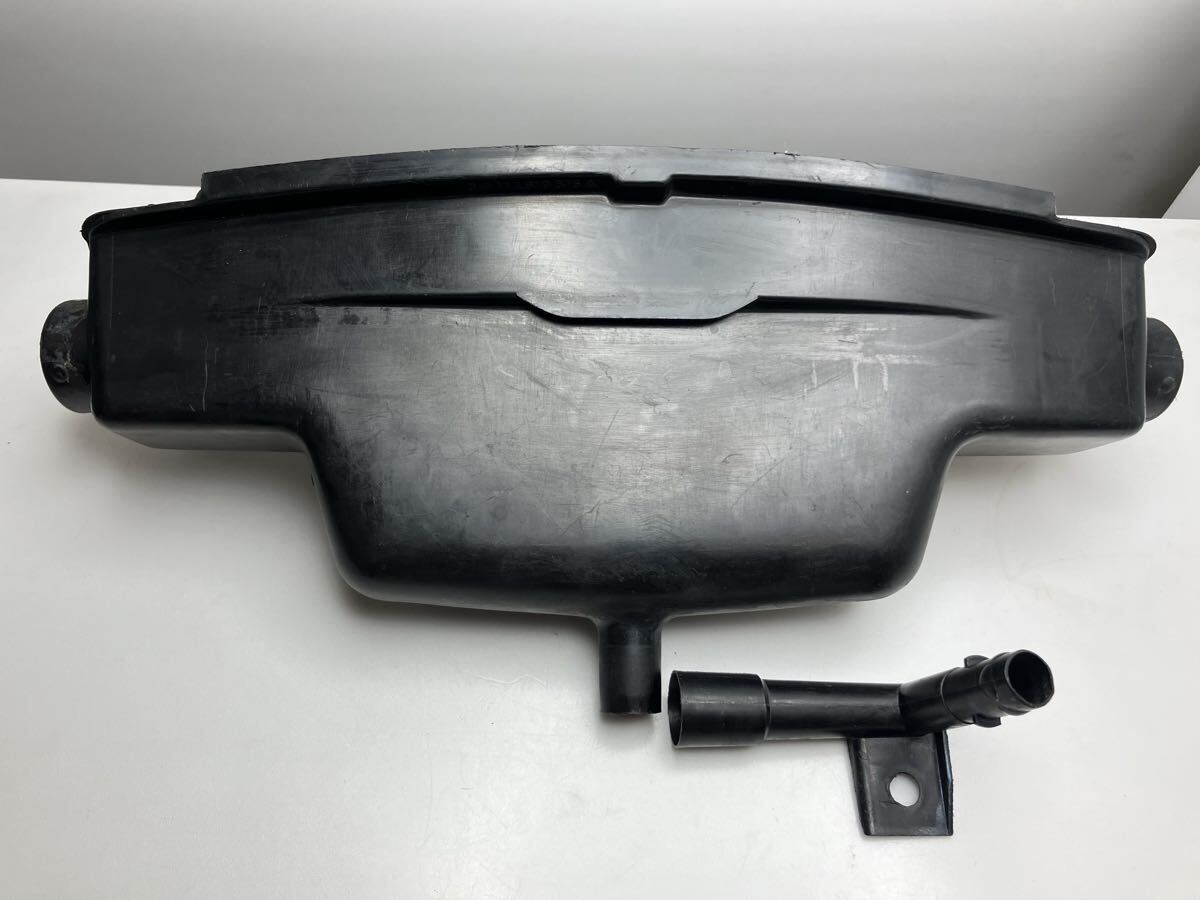 空冷ＶＷ　空冷ワーゲン　空冷ビートル　タイプ１　ジャーマンビートル　ＶＷ純正 フレッシュエア　フラップ　113.819.515A ドレン付き