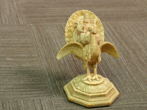 T354【 フィギュア 】　 「向吉悠睦の世界　現代仏像コレクション　～孔雀明王
