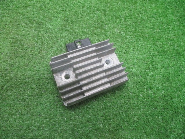 Z7H08 カワサキ GPZ400F レギュレーター T BHN