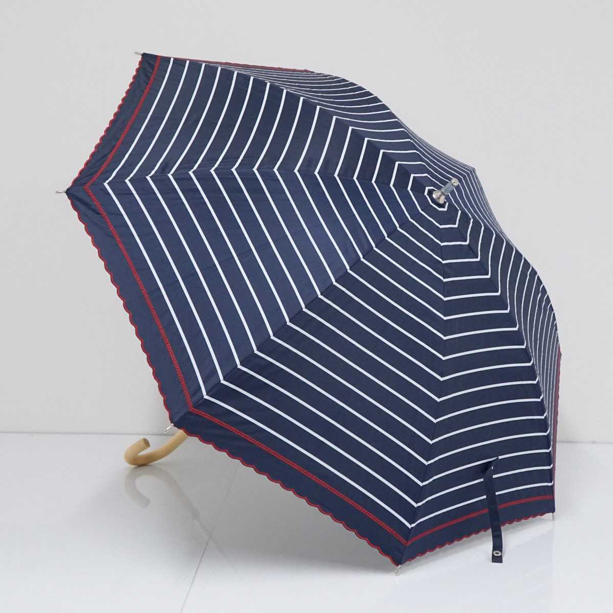 日傘 Aquascutum アクアスキュータム USED美品 イギリス ネイビー ボーダー 刺繍 UV 遮光 晴雨兼用 47cm A2987