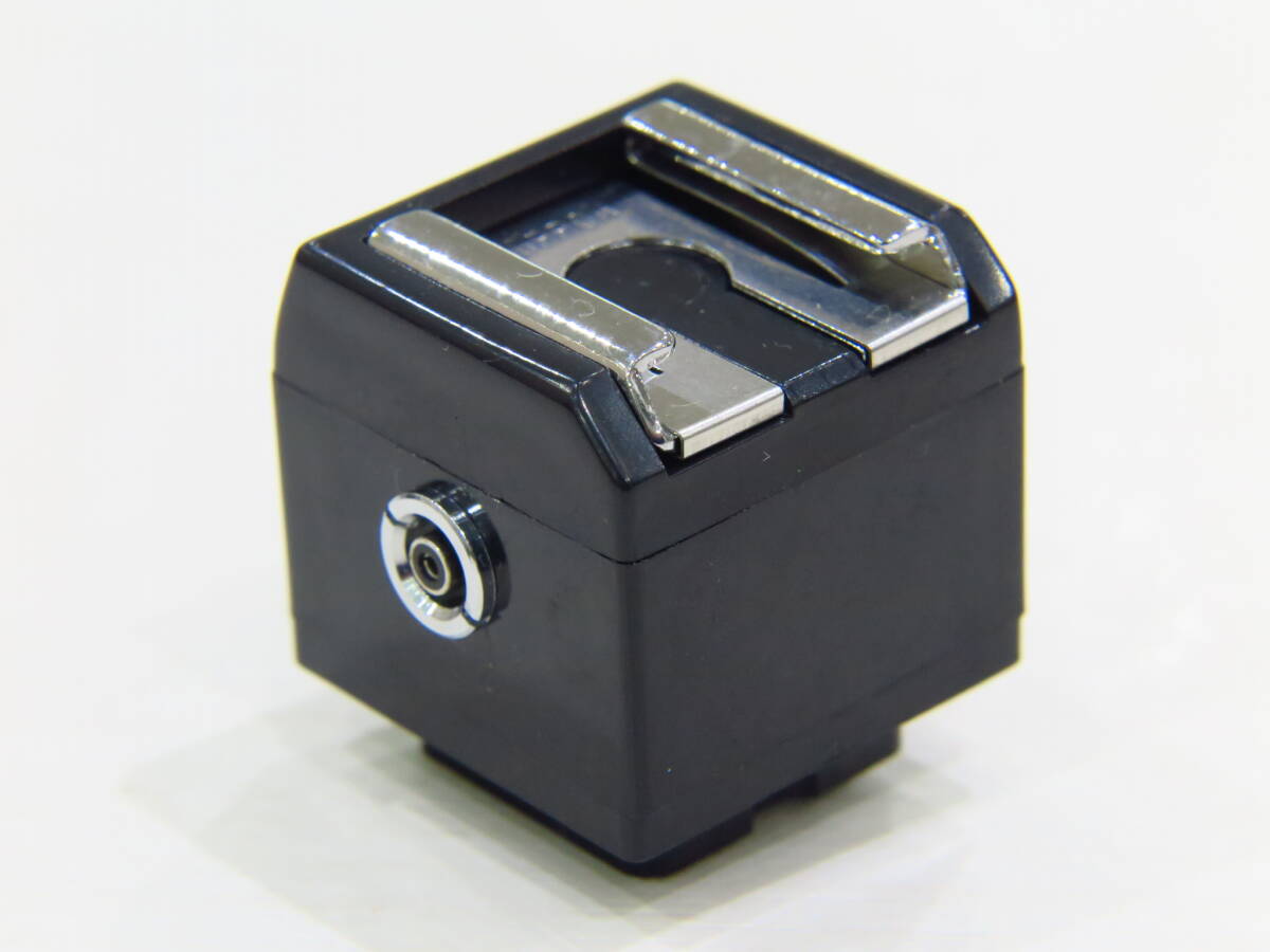 UN ユーエヌ ホットシューアダプター UN-7411 中古品