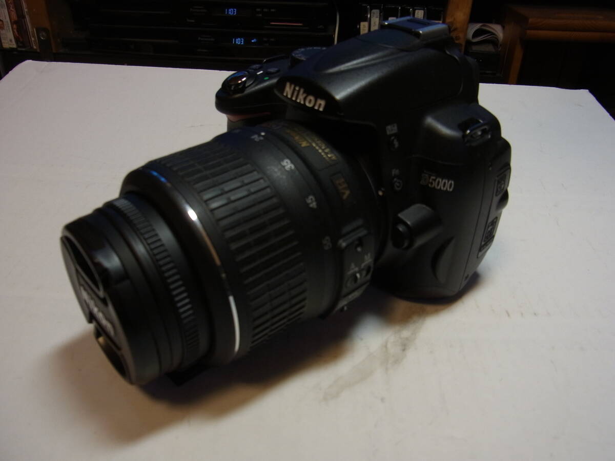 ★Nikon D5000 ダブルレンズキット （18-55mm VR + 55-200mm VR) 良品　ニコン★