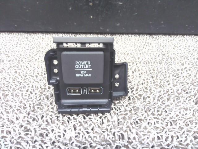 ☆ Ｎ－ＶＡＮ ホンダエヌバン JJ1 USBポート×2