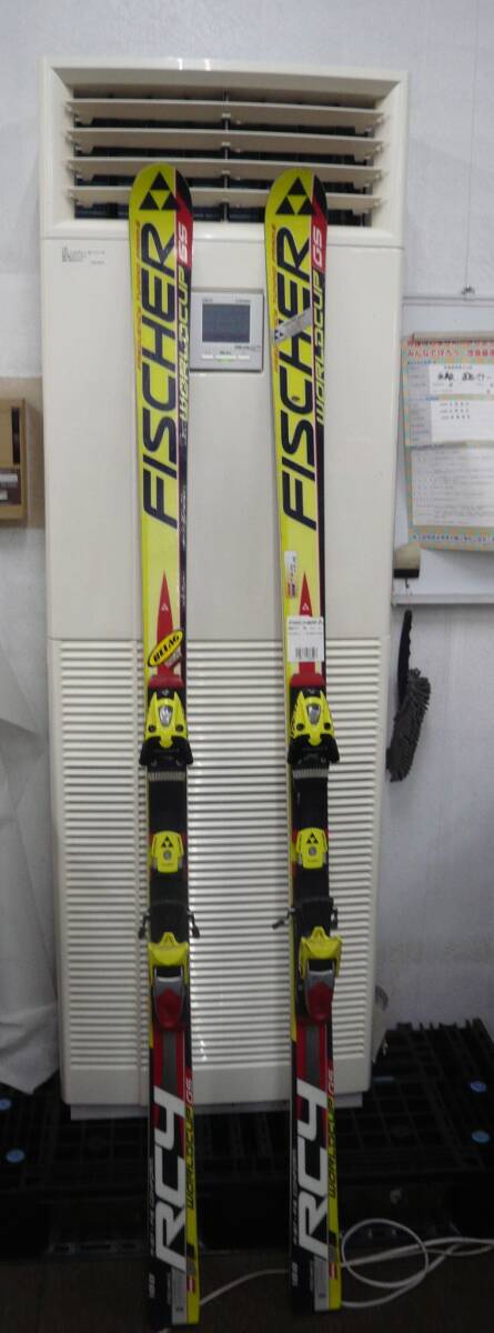 中古　FISCHER　WORLDCUP　GS　スキー板　　長さ188㎝【I-550】送料無料（北海道・沖縄・離島・佐川急便中継料金がかかる地域は除く）