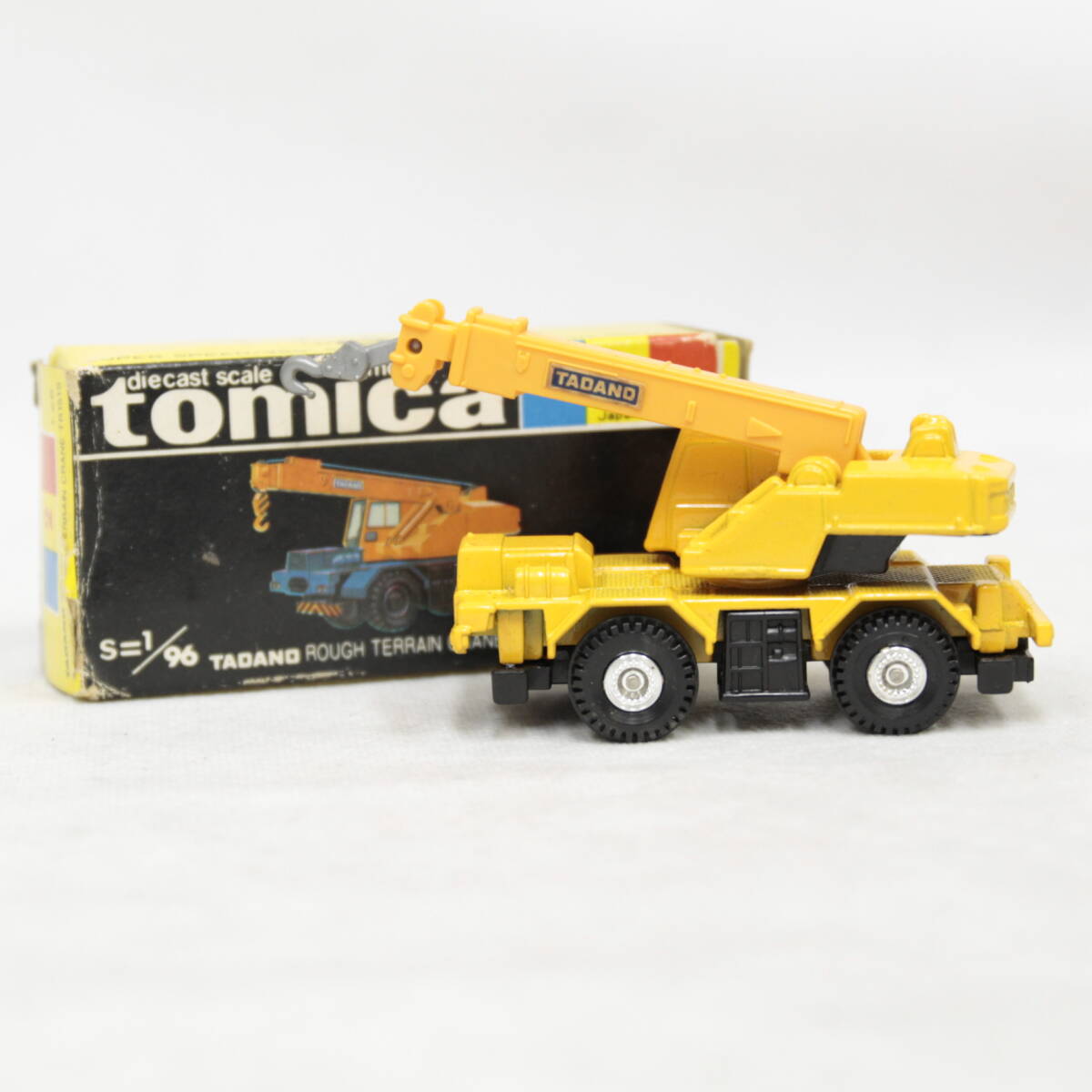 黒箱 tomica トミカ 2 多田野 タダノ ラフターライン クレーン TR151S 日本製 1/96 2507-N0015M(NT)