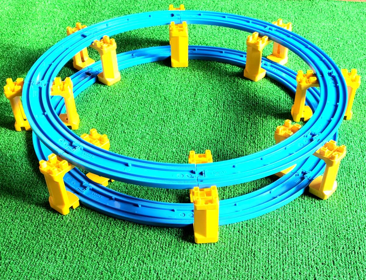 プラレール 「2段タワー」Cタイプ レイアウト 洗浄済み