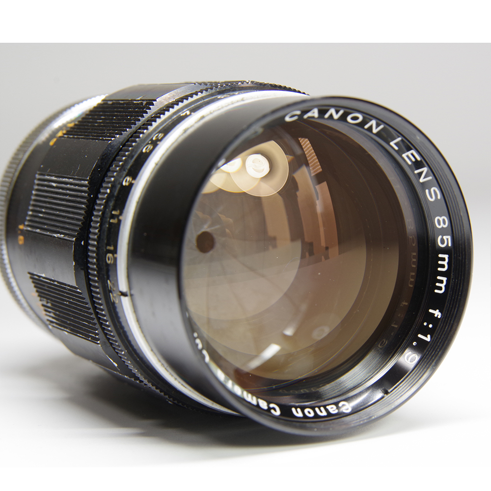 キャノン　オールドレンズ　CANON LENS 85mm f:1.9　517