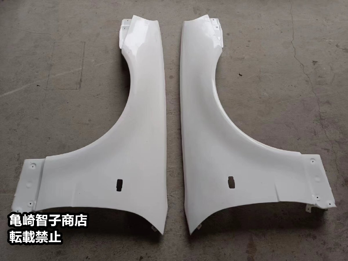 新品 BNR34 R34 スカイラインGT-R フロントフェンダー-FRP製・未塗装