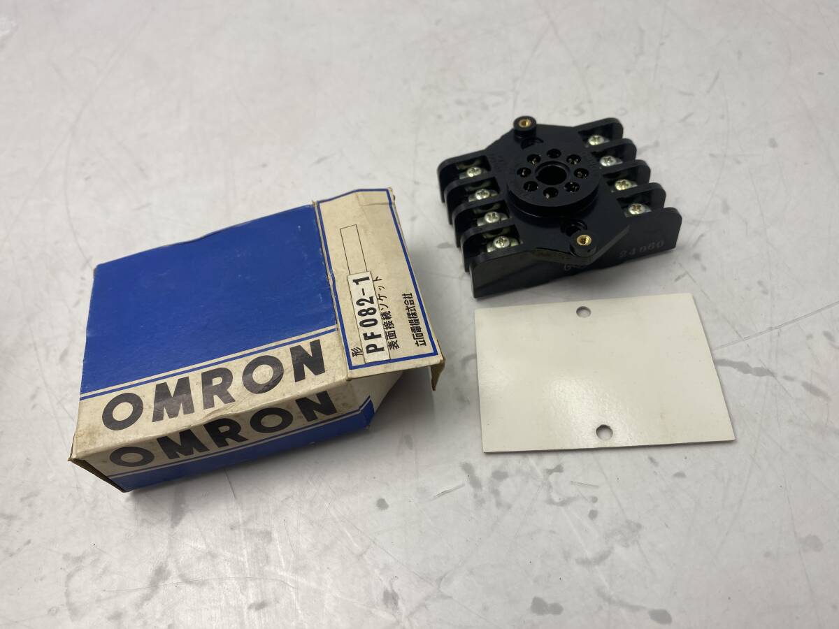 7/31 OMRON PF082-1 表面接続ソケット 立石電機 電子部品(中古/現状品/動作未確認)