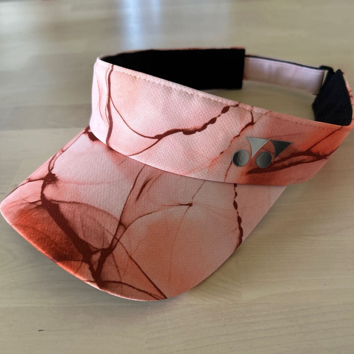 ヨネックス　 テニスサンバイザー 帽子　テニスウエア