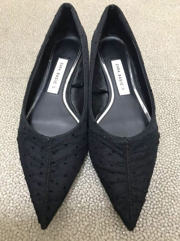 ZARA ドット柄　ポインテッドトゥフラットシューズ　ドット　チュール　フラットパンプス　黒　37 191201