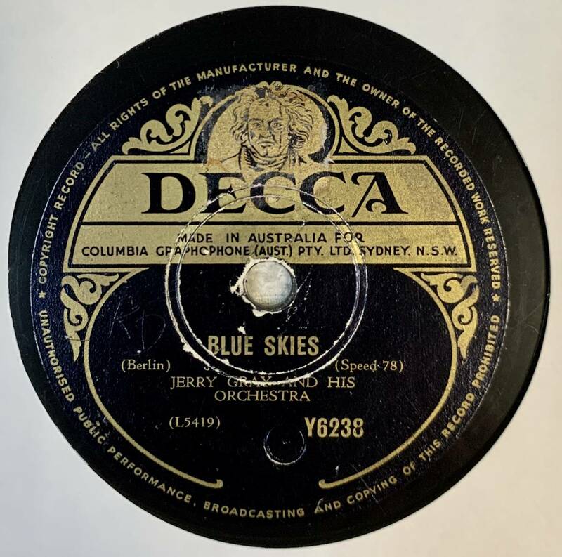 JERRT GRAY AND HIS ORCHESTRA 　/BLUE SKIES　 /STORMY WEATHER MARCH　 (DECCA Y6238) 　SP盤　78RPM 　JAZZ 《豪》
