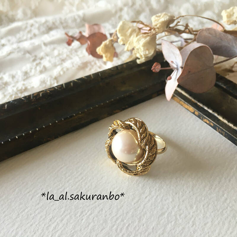 ◎ハンドメイド◎～Classic Flower～アンティークパールフラワーのボタンリング