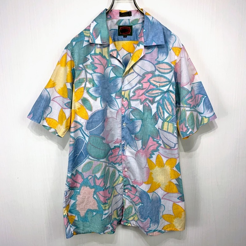 古着 アロハシャツ Sサイズ 総柄 半袖 シャツ ハワイアン オープンカラー 開襟 マルチ 花 葉っぱ カラフル