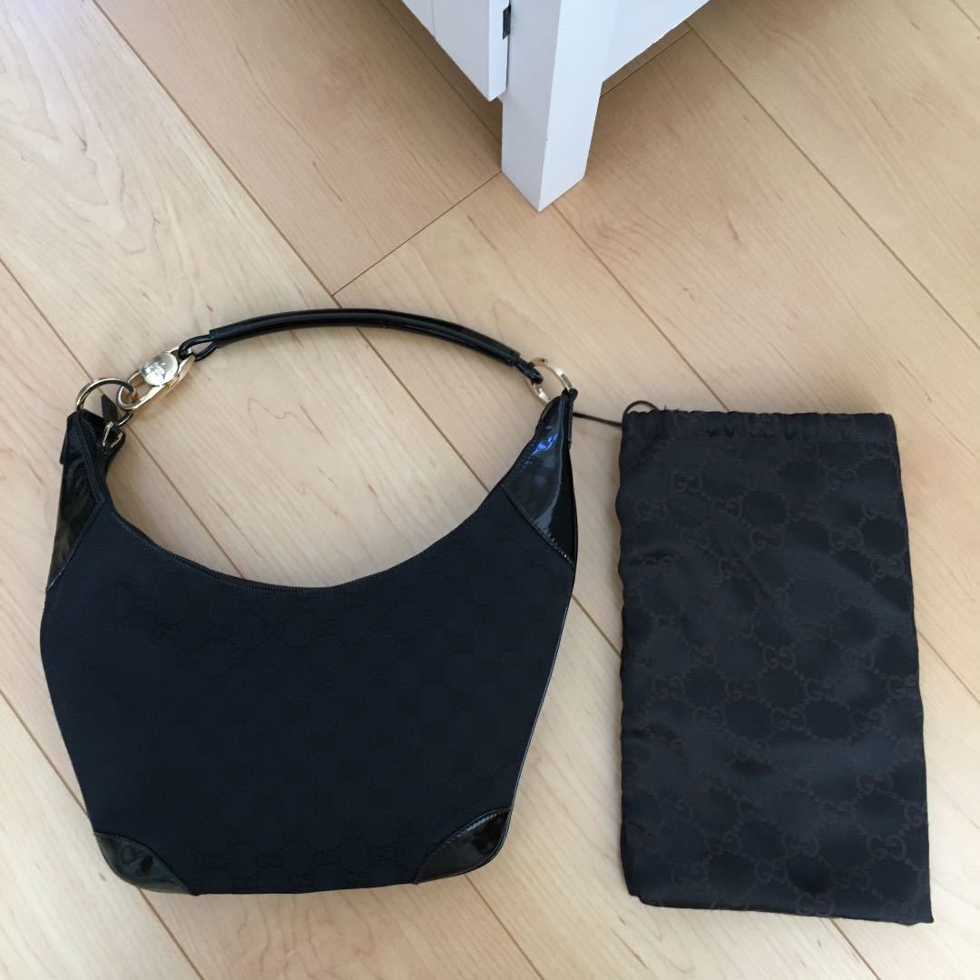 グッチ　バッグ　ブラック　保管袋付