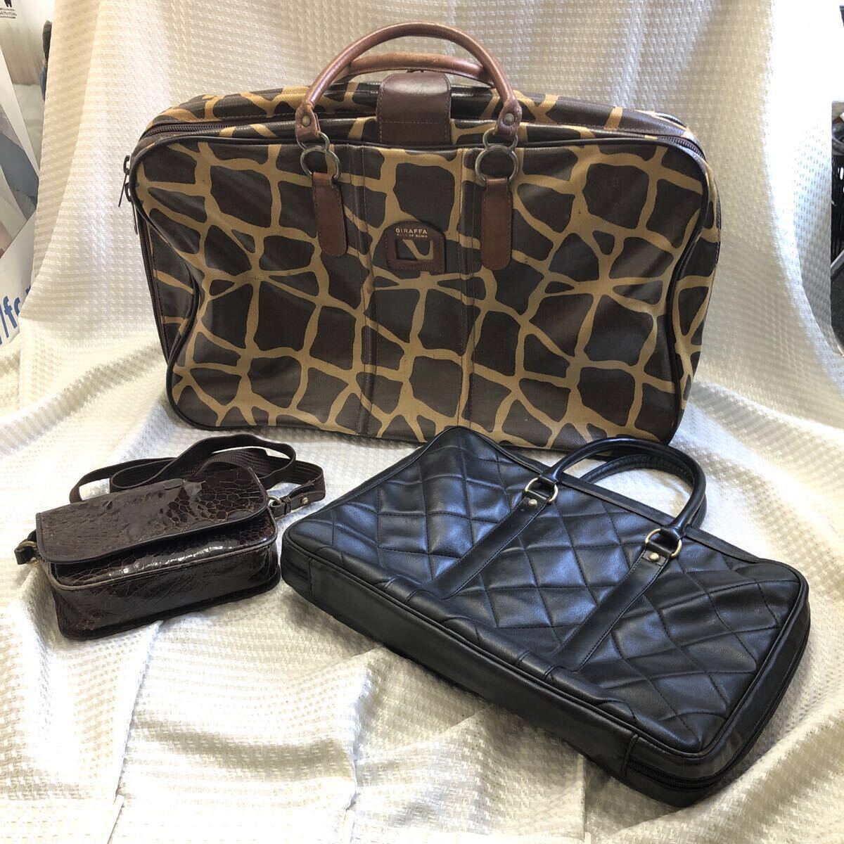 GIRAFFA GIANMARCOVENTURI CHEVALIERE ハンドバッグ　トートバッグ　ショルダーバッグ　3点セット　120サイズ