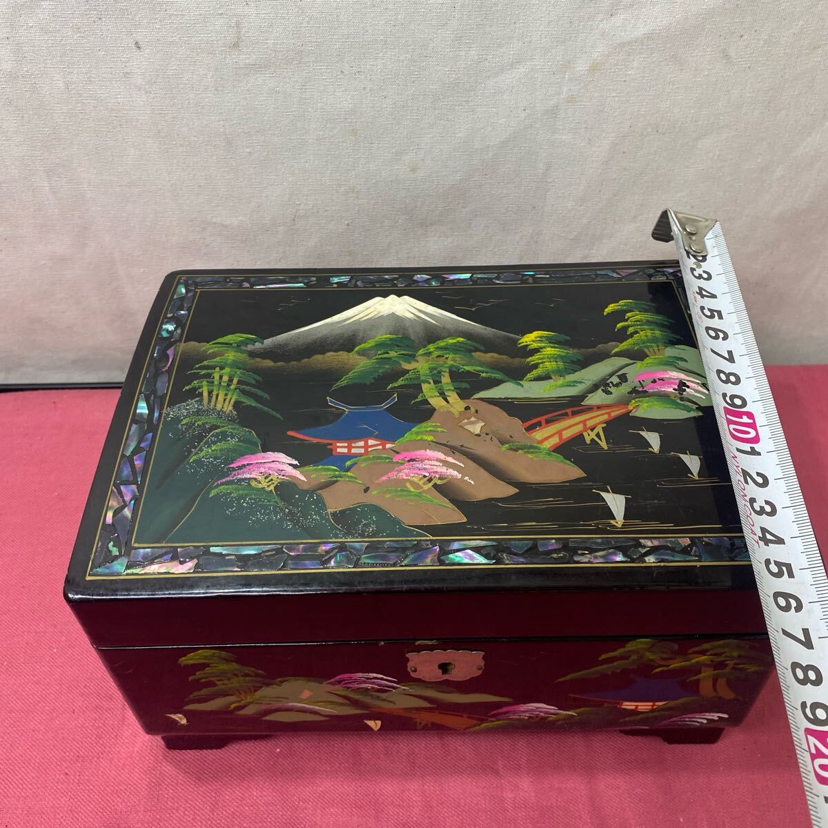 {$data['title']拍卖