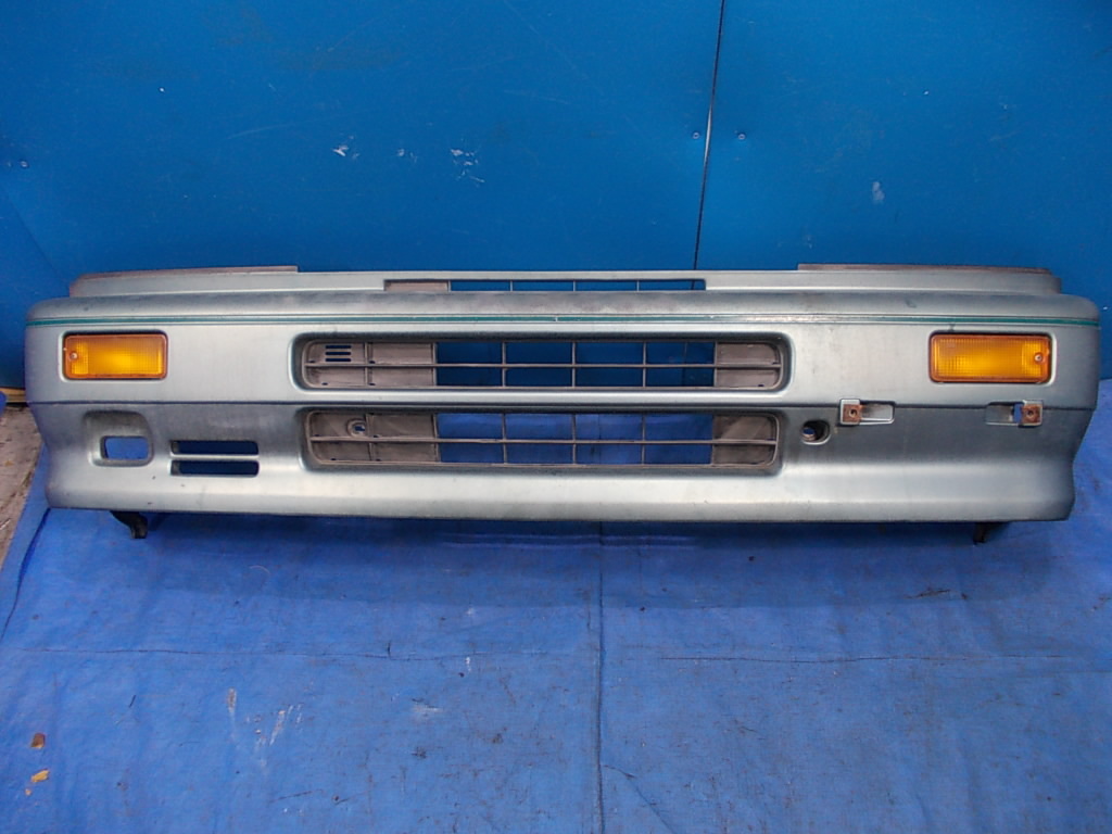 S80P/S80V/S81P/S81V/S82P/S82V/S83P/S83V/ハイゼットトラック H・R LX クルーズ　フロントバンパー/ウインカー付　カラーNo.G11