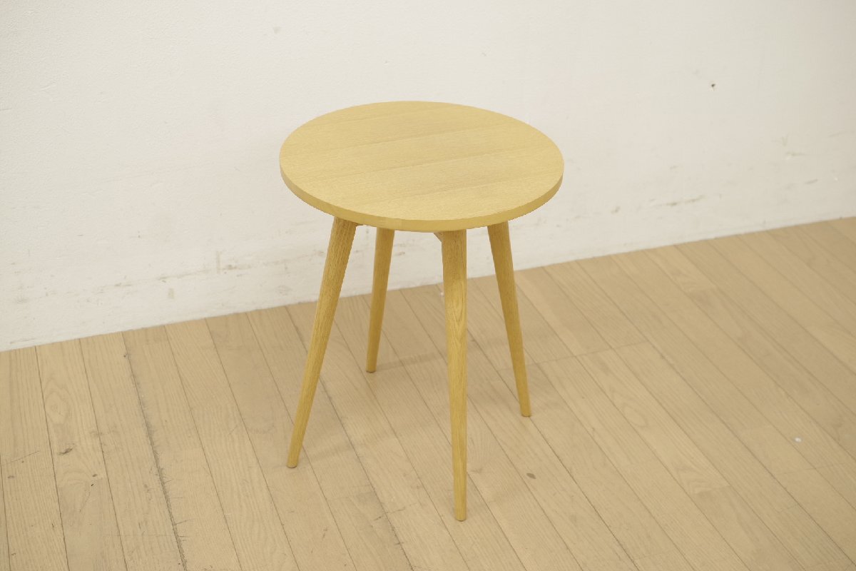 冨士ファニチア フジファニチャー Nagi ナギ サイドテーブル オーク材 直径40cm 花台 ナチュラル 北欧風 リビング 寝室 書斎