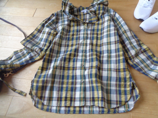 超美品(^^♪　JWANDERSONコラボ　UNIQLO　コットンブレンド　フリル衿　長袖ブラウス　L　チェック柄可愛い♪　