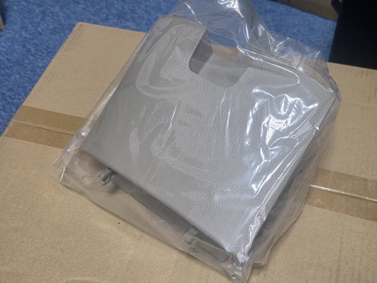 日産 純正部品 68560-1GK0A セレナ C25 ボックスセンターAssy(25080902)