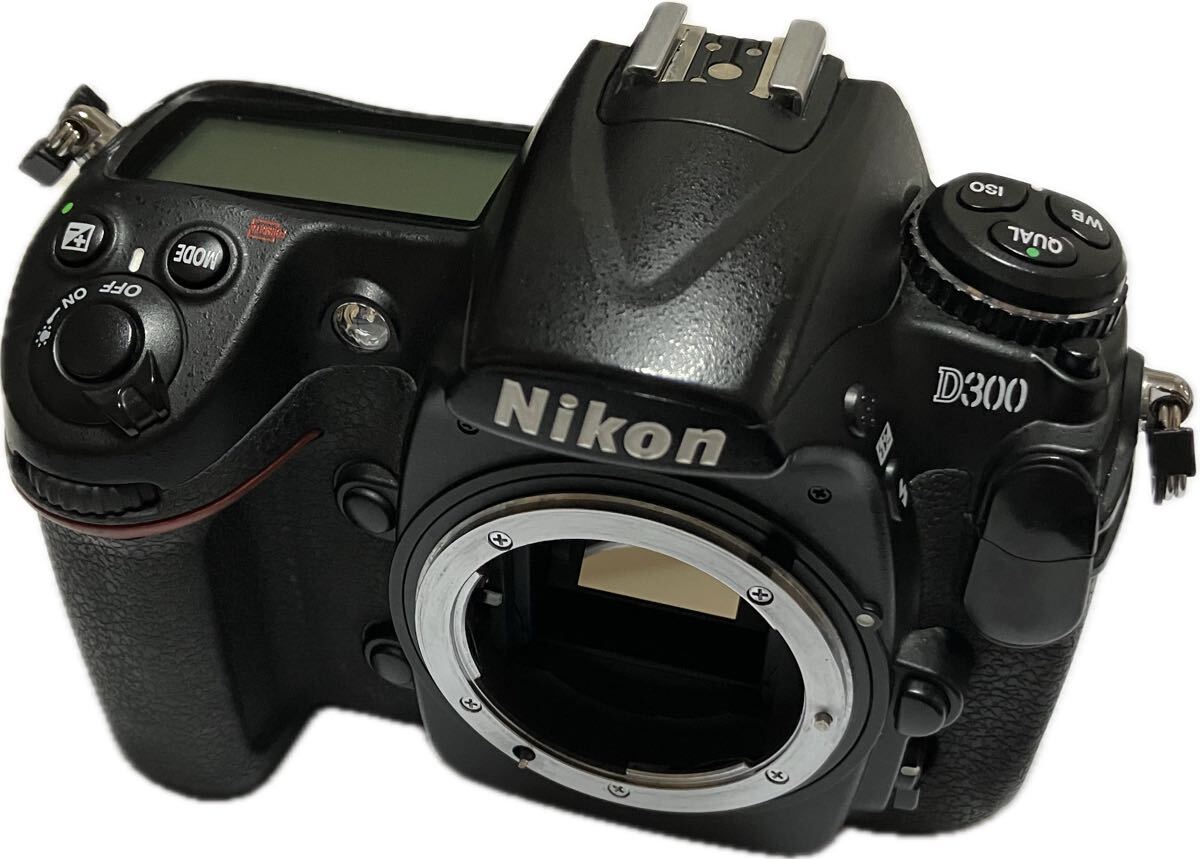 ★極上美品★ ニコン NIKON D300 ボディ　#20660055