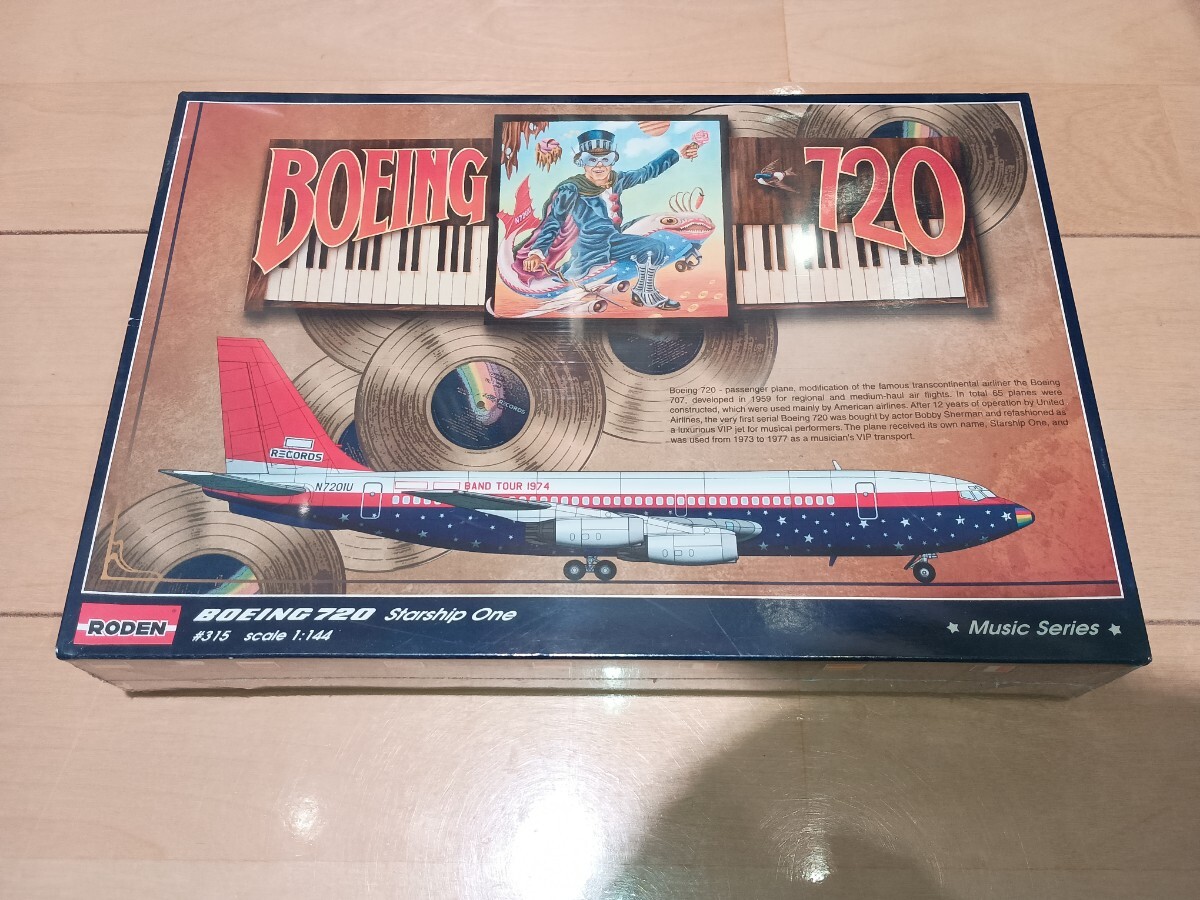 BOEING　720 ロックシンガー専用機 Starship　One RODEN プラモデル　1/144　航空機　旅客機