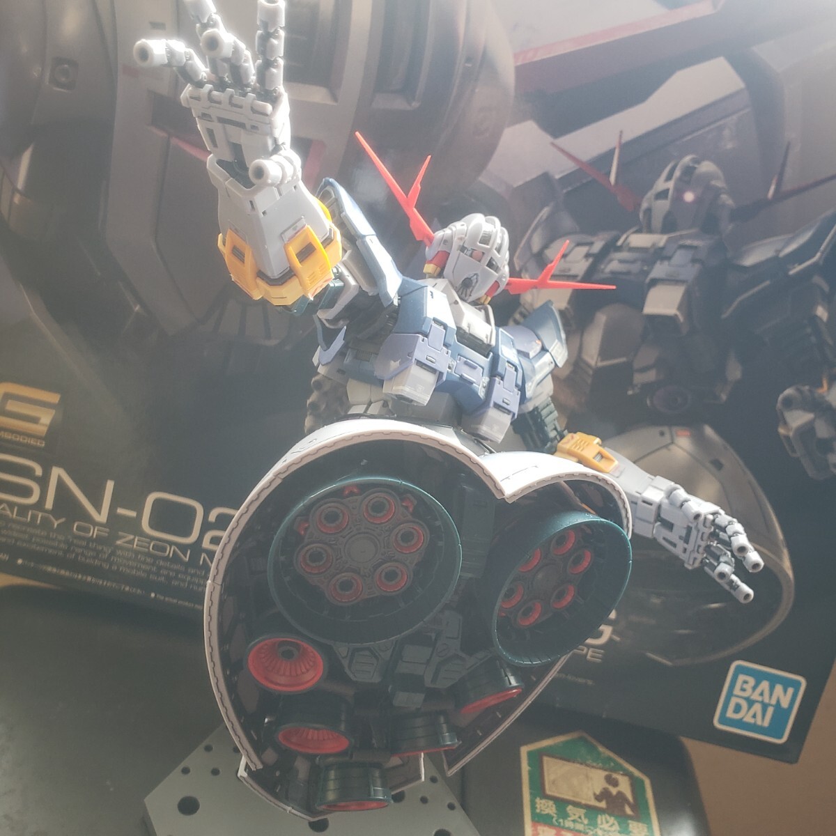 完成品 リアルグレード RG ジオング BANDAI バンダイ REALGRADE 機動戦士 GUNDAM ガンダム ZEONG シャア アムロレイ GUNPLA ガンプラ 模型