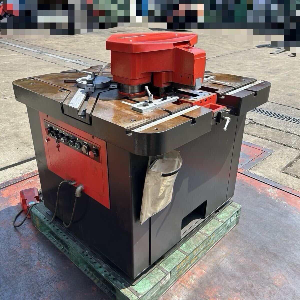 {$data['title']拍卖