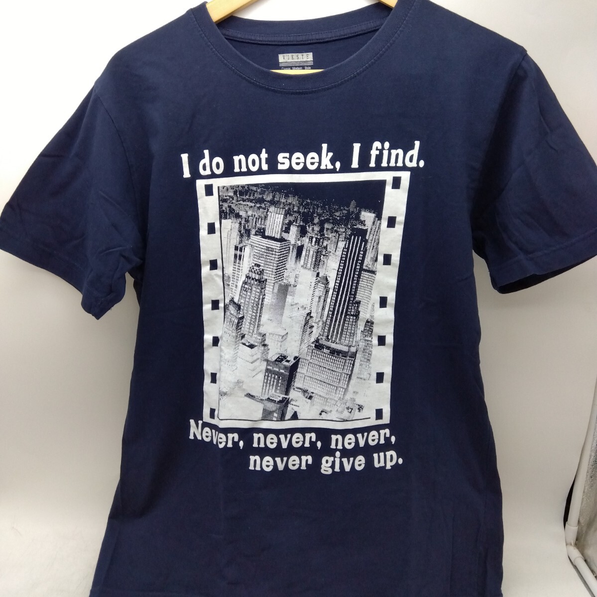 【保管品】VIESTE ネイビー Tシャツ Lサイズ コットン 綿100％ 古着 NY　メッセージ プリント ストリート カジュアル DM0806O