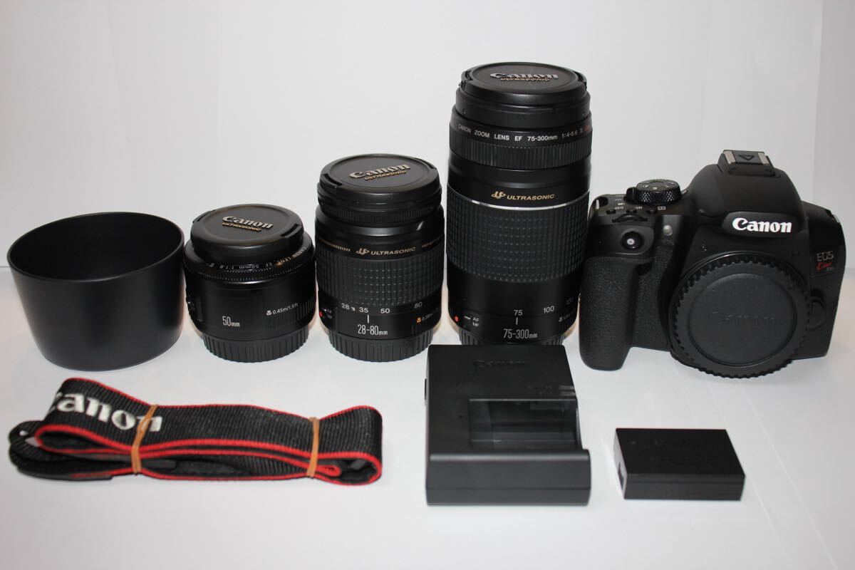 CANON EOS Kiss X10iデジタル一眼レフカメラ/EF 50㎜1:1.8 II/EF 28-80㎜ IV/EF 75-300㎜ F4-5.6 III USM標準&望遠&単焦点レンズセット