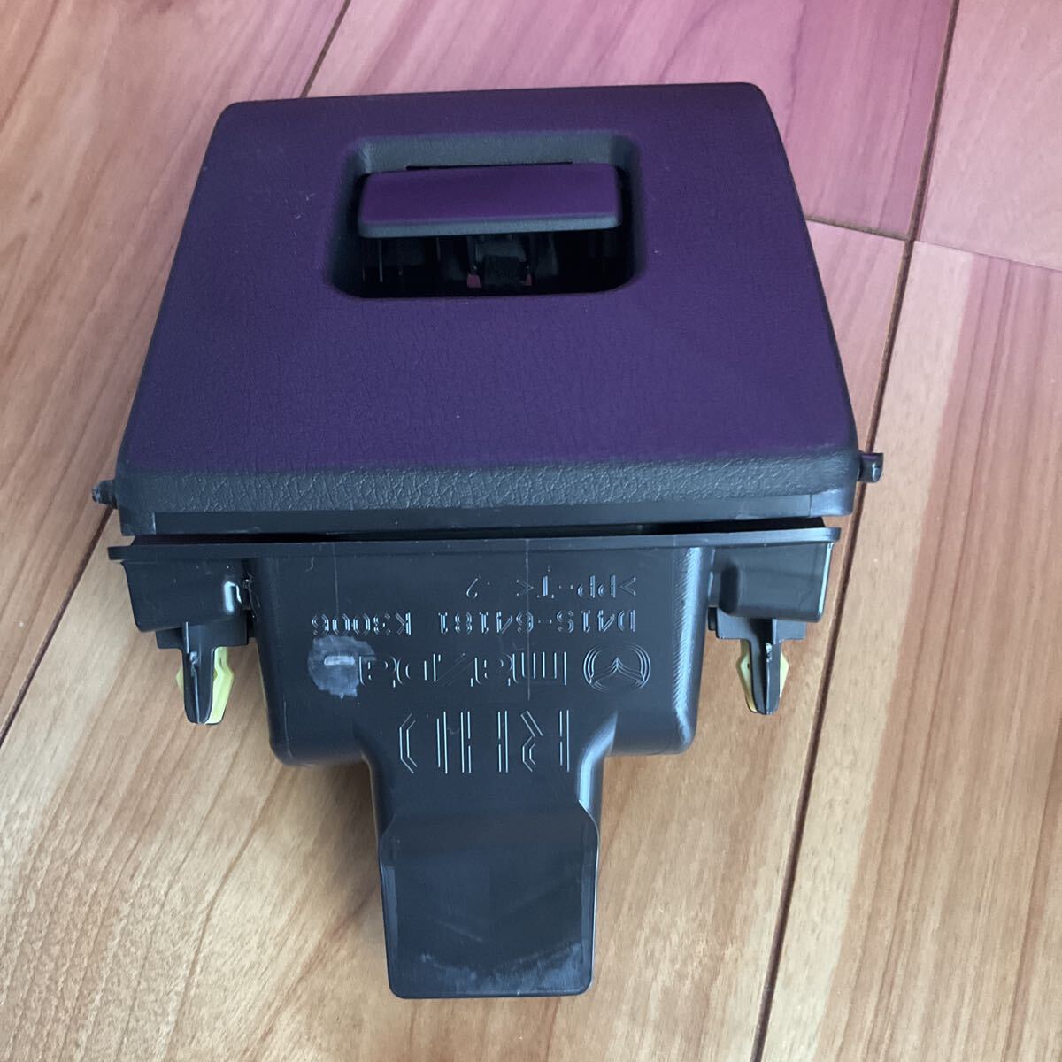 マツダ　MX−30 コインボックス　中古