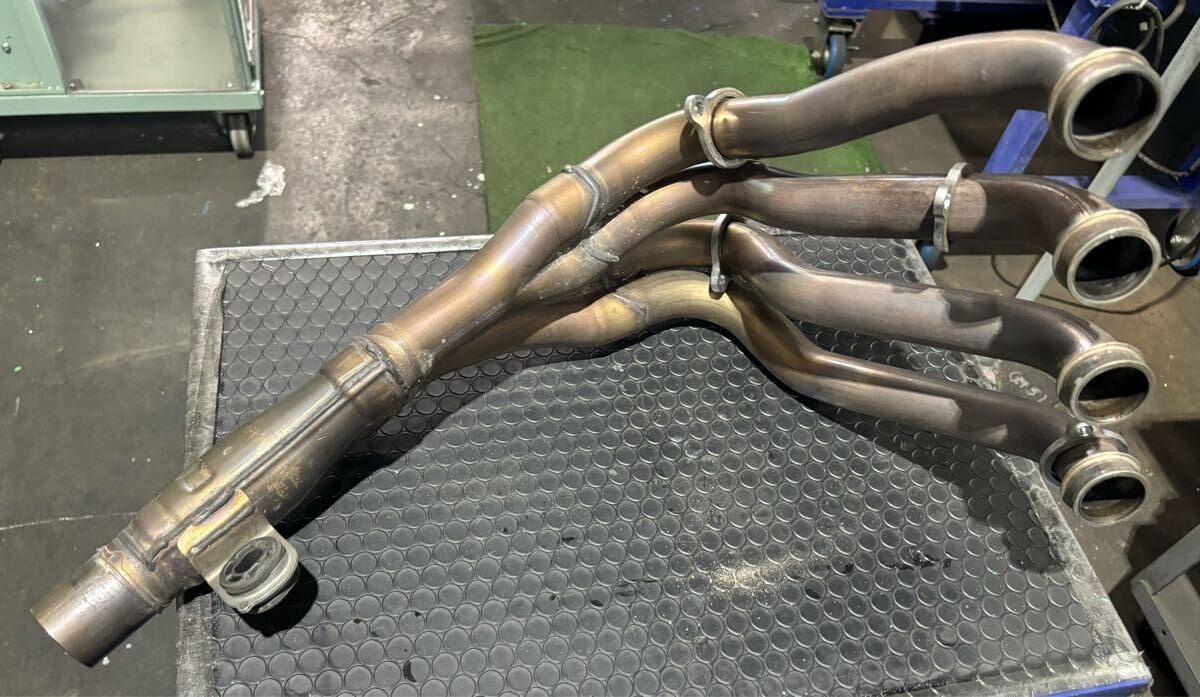 ホンダ CBR1000RR SC59 純正 エキゾーストパイプ エキパイ マフラー 2