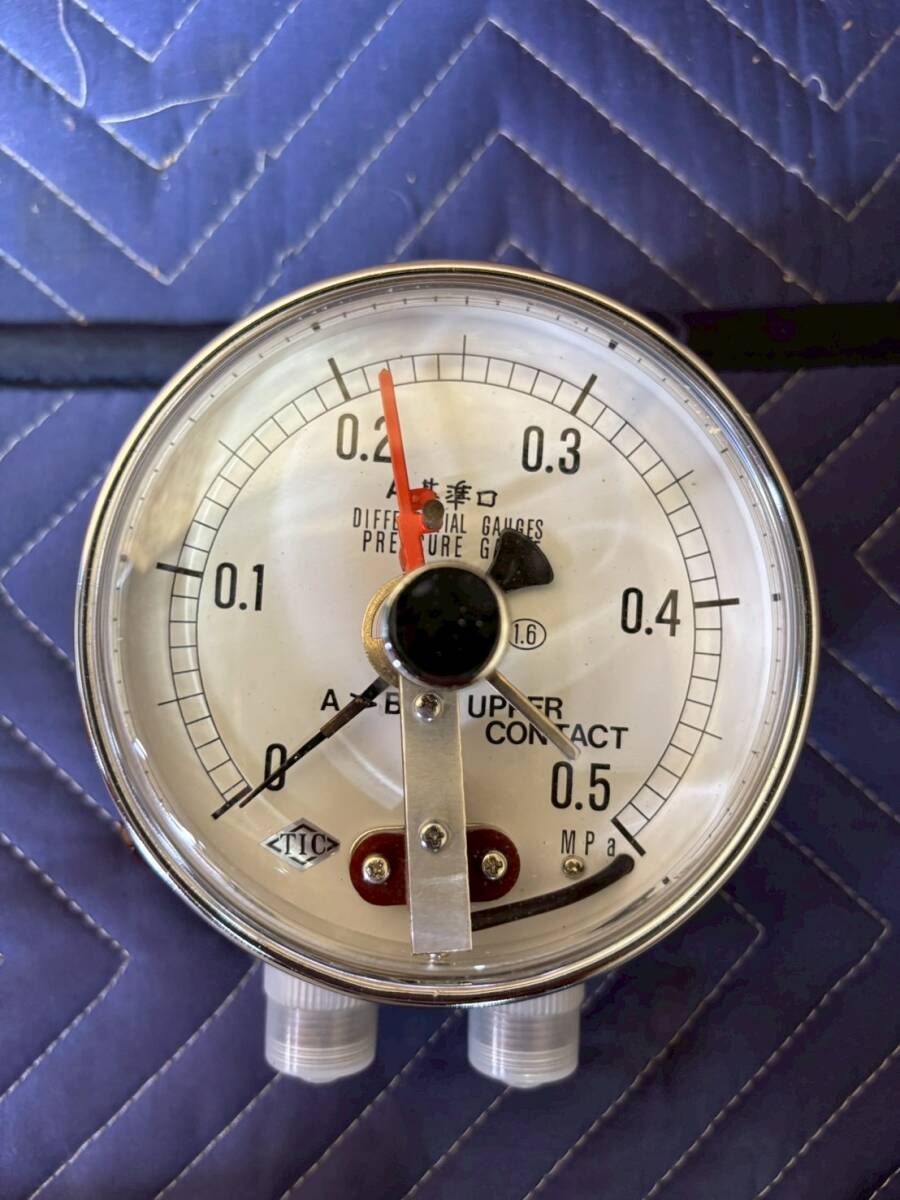 【8-37】差圧計　TIC計測器工業株式会社製　動作未確認