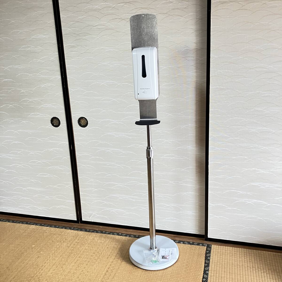 ■ソープディスペンサー 自動 アルコール 消毒 ディスペンサー スタンド 消毒液 自動 噴霧器 スタンド付き 業務用 店舗用 中古■K33