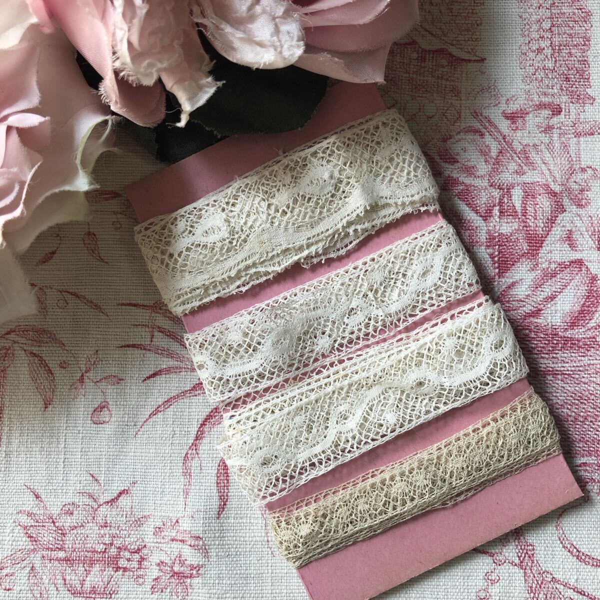 フランスアンティーク豪華！美しいレースチュール系細レース4点セット！計511cm 未使用　刺繍　繊細　ハンドメイド　ドール　素材　
