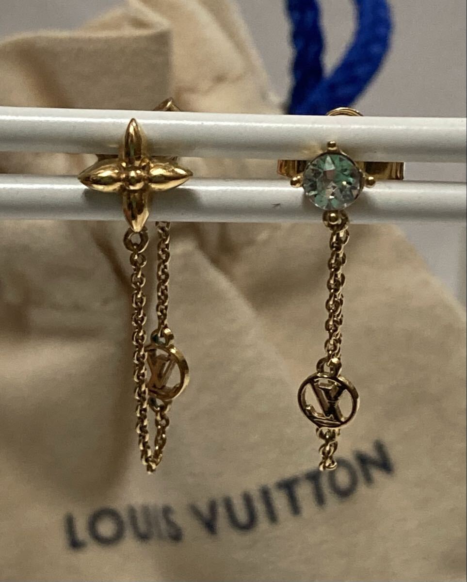 LOUIS VUITTON ルイヴィトン 美品♪正規品 ピアス プティ ルイ 両耳 ストラス モノグラム フラワー 希少 袋付 ルイ・ヴィトン ゴールド LV