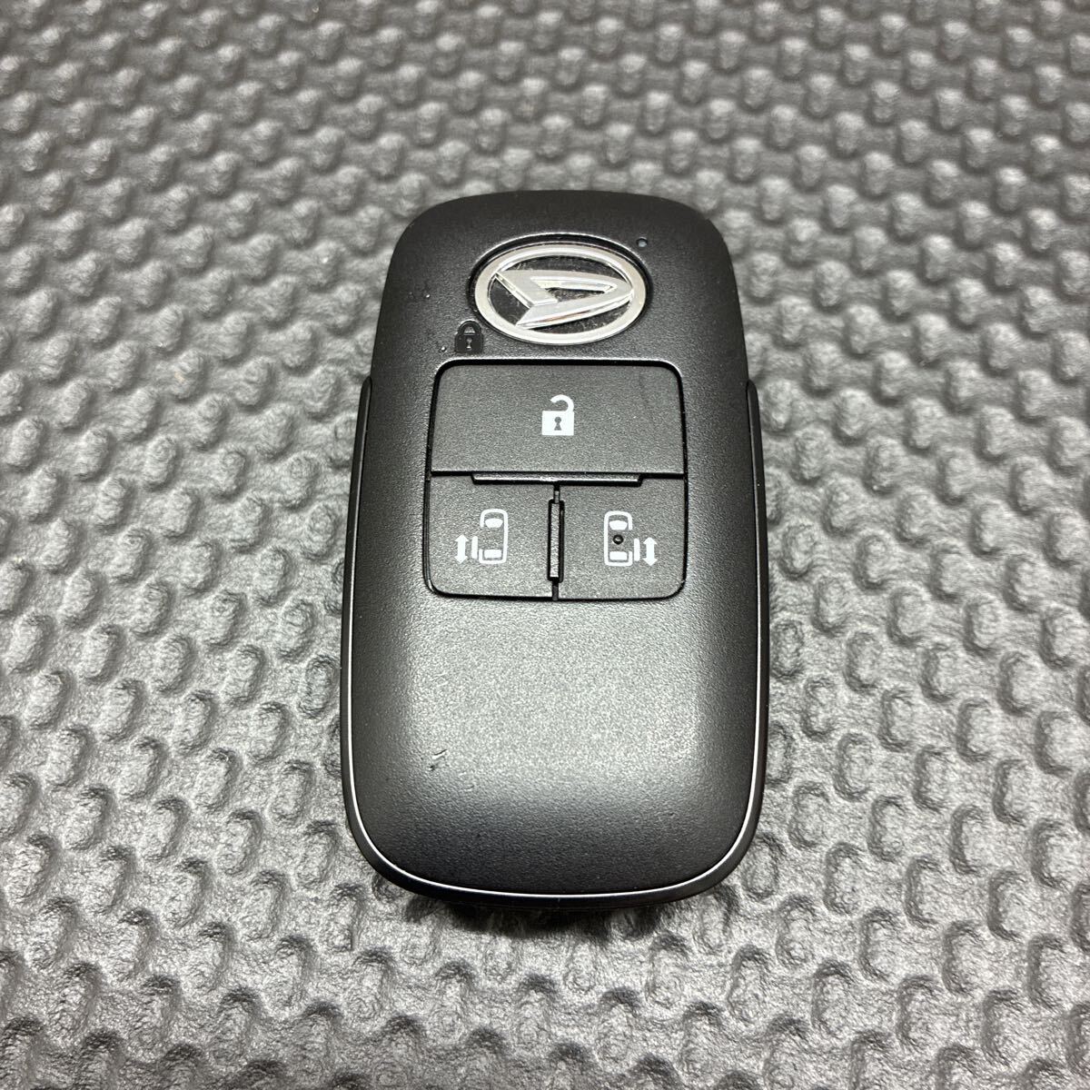 ダイハツ タントカスタム スマートキー キーレス リモコン 4ボタン 両側パワースライド