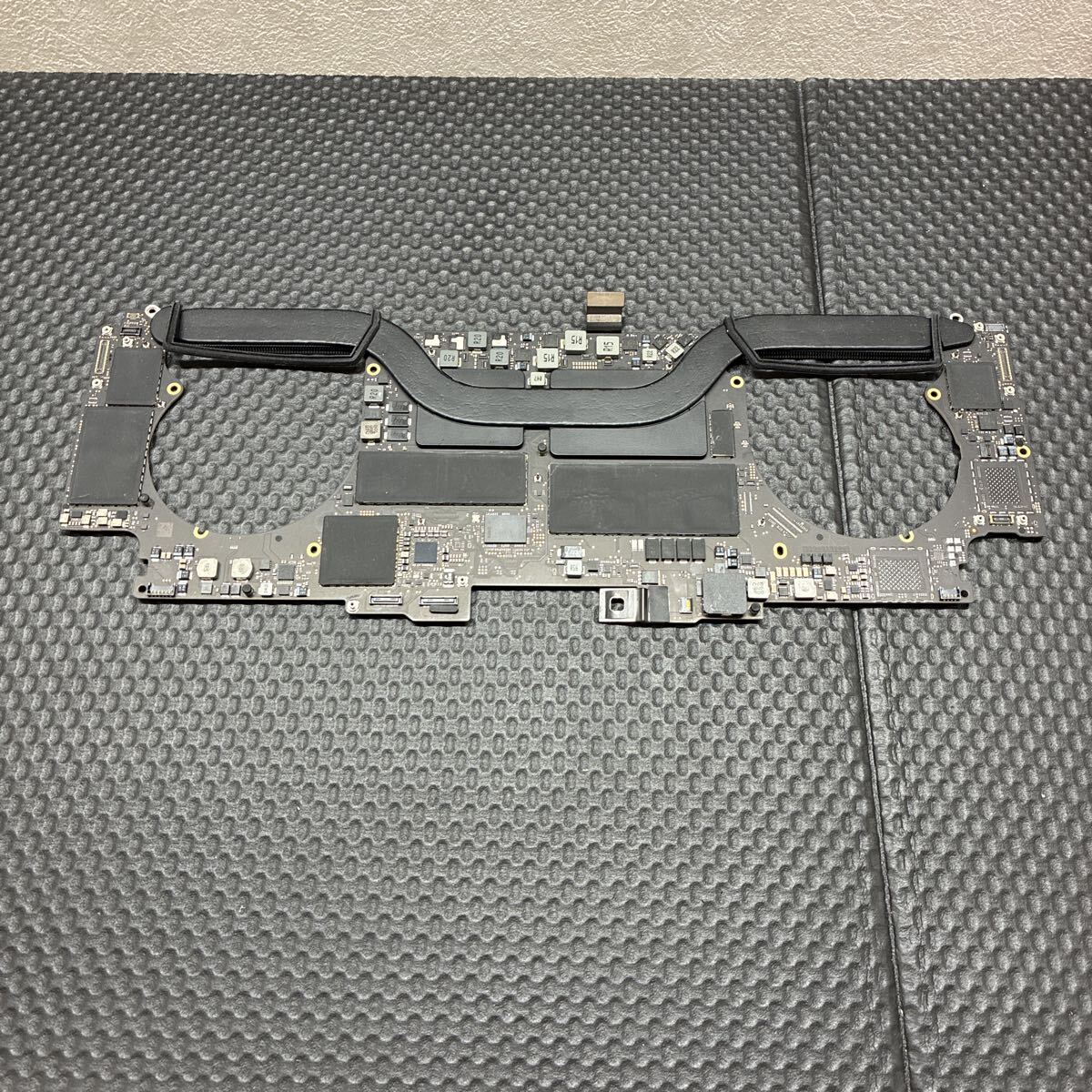 ★現状品★MacBookPro A1990 ロジックボード