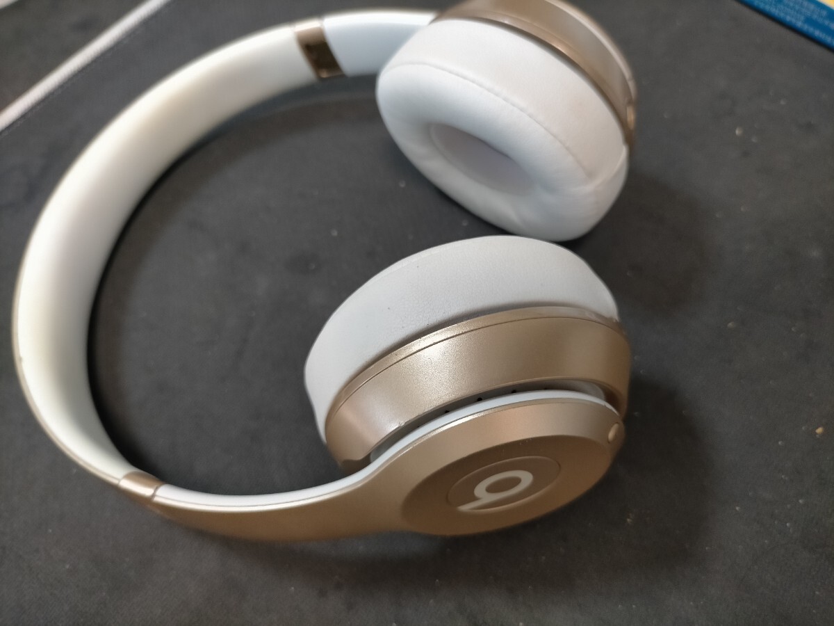Beats ヘッドホン ホワイト・ゴールド　ビーツ　白　金　ブルトゥース　送料2500円