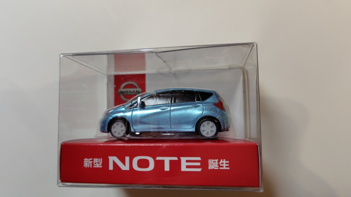 ニッサン　日産　ノート　ミニカー　日産ディーラー 販促品