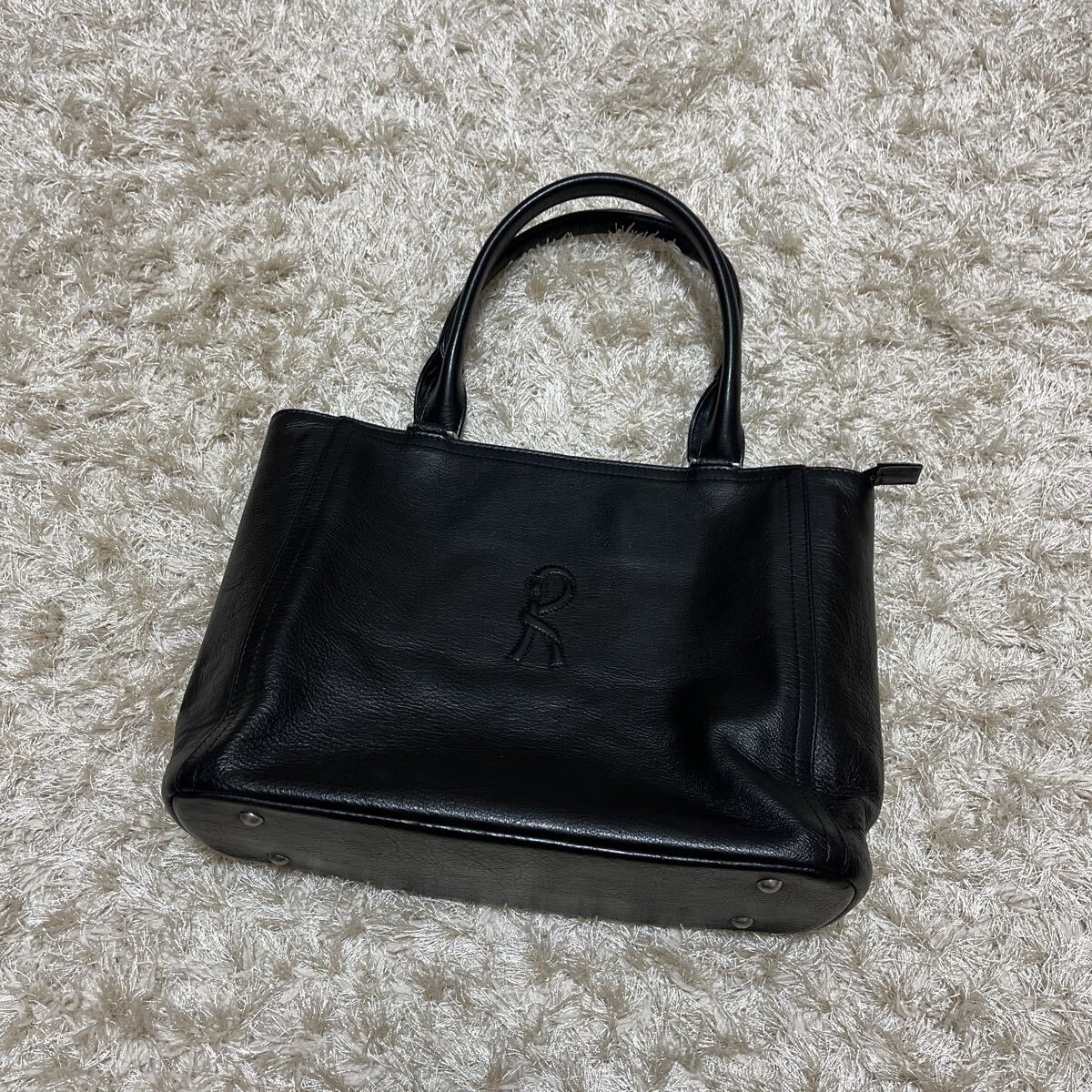 美品 日本製 Roberta di Camerino ロベルタ ディ カメリーノ ハンドバッグ ロゴデザイン レザー ブラック