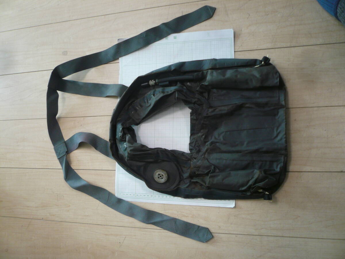 即決有珍品　UDT　LIFE JACKET ライフプリザーバー 緊急浮袋　GOODRICH NAVY SEALS　ベトナムVN戦争？特殊部隊 沿岸警備隊　送料６００円~