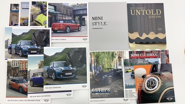MINI　ミニ　車　カタログ　パンフレット　まとめ　3 DOOR AND 5 DOOR　UNTOLD 他　現状品